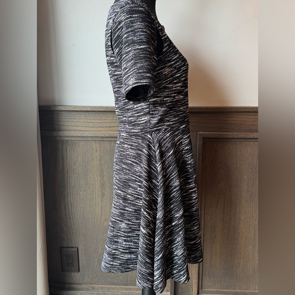 Derek Heart Black & White Short Sleeve Fit-and-Flare Dress Large - Picture 5 of 7